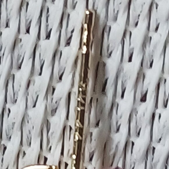 585 14K Gold Light Lavender Amethyst Stone Earrings - Picture 3 of 4